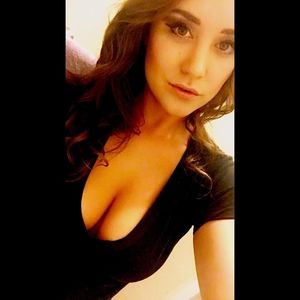 Meet your Posher, Rebekah